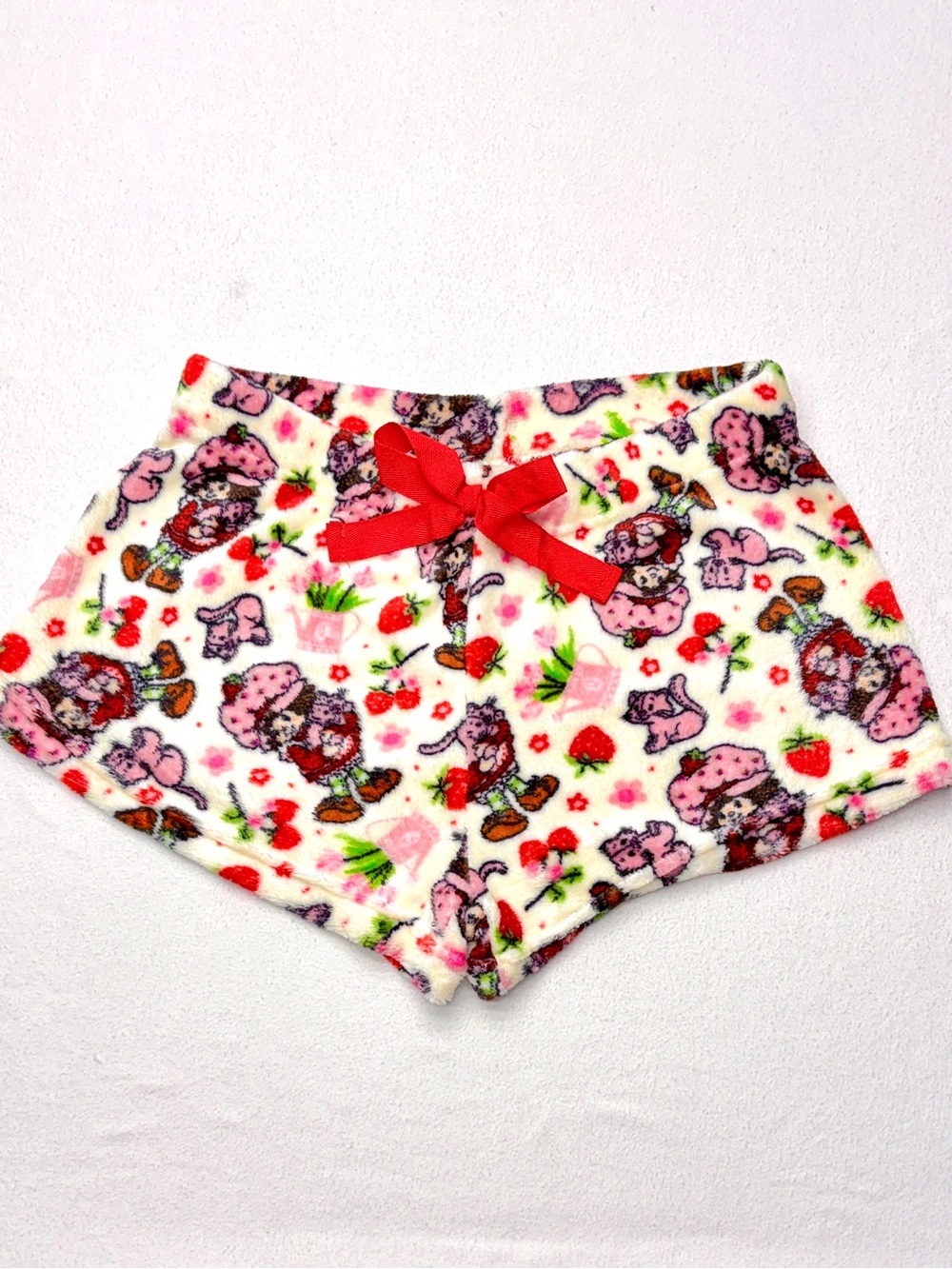 Strawberry Shortcake Sleep Shorts Fleece W Jrs L Cream w Print 2” Inseam Lounge